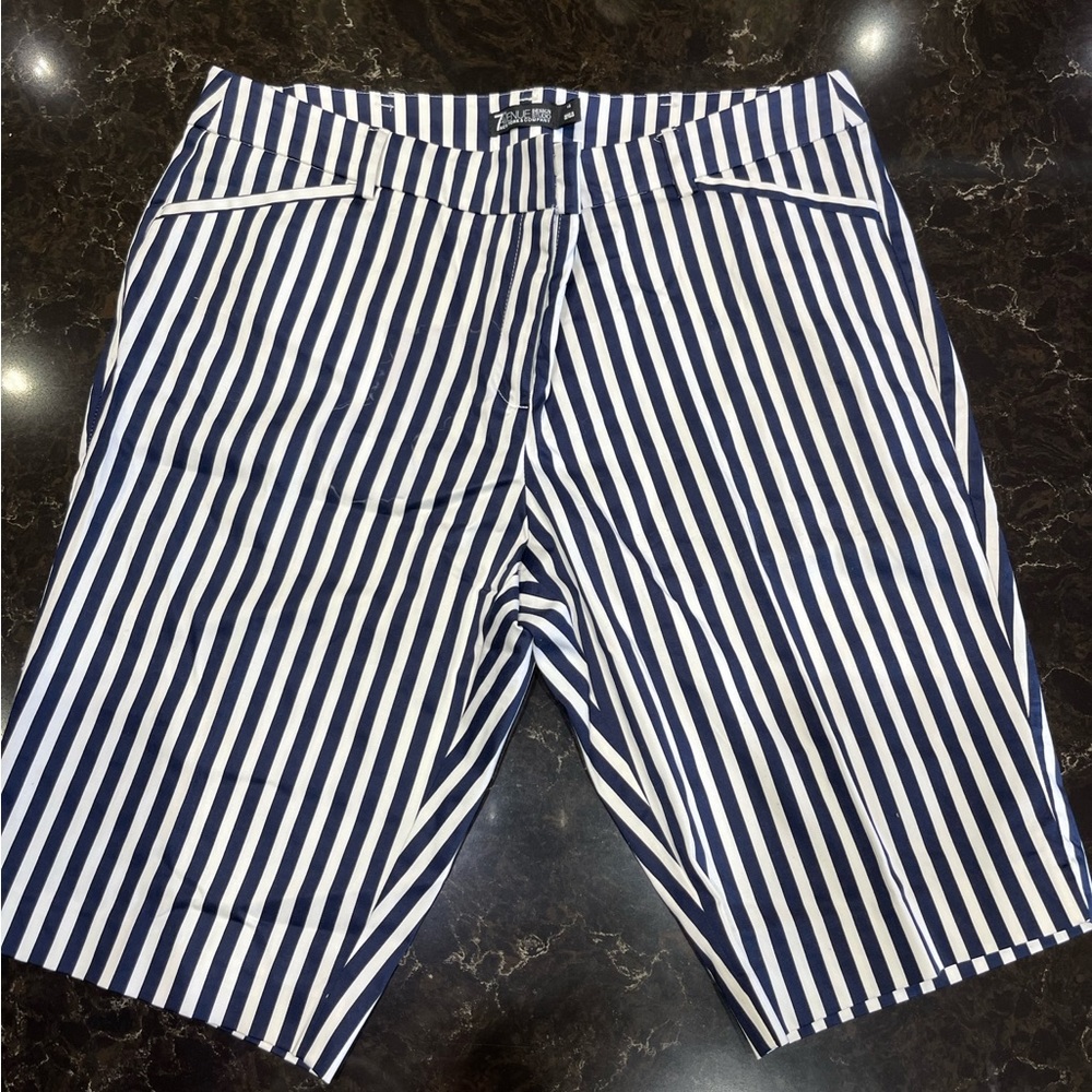 Size 16 in Womens / Navy blue & white